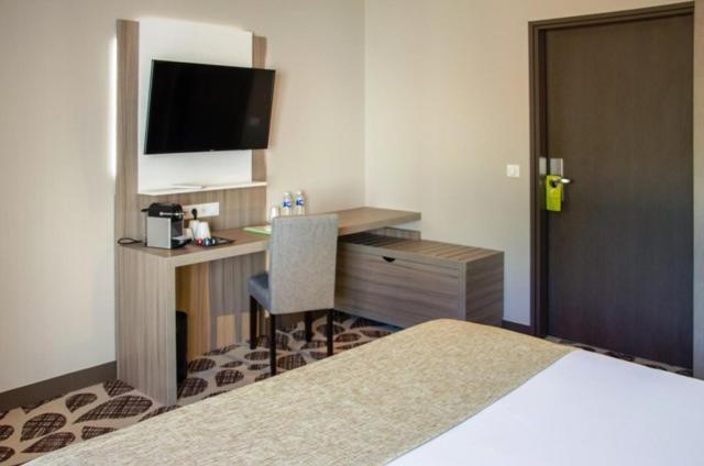 Contact Hotel Le Provencal Bordeaux Lac 외부 사진