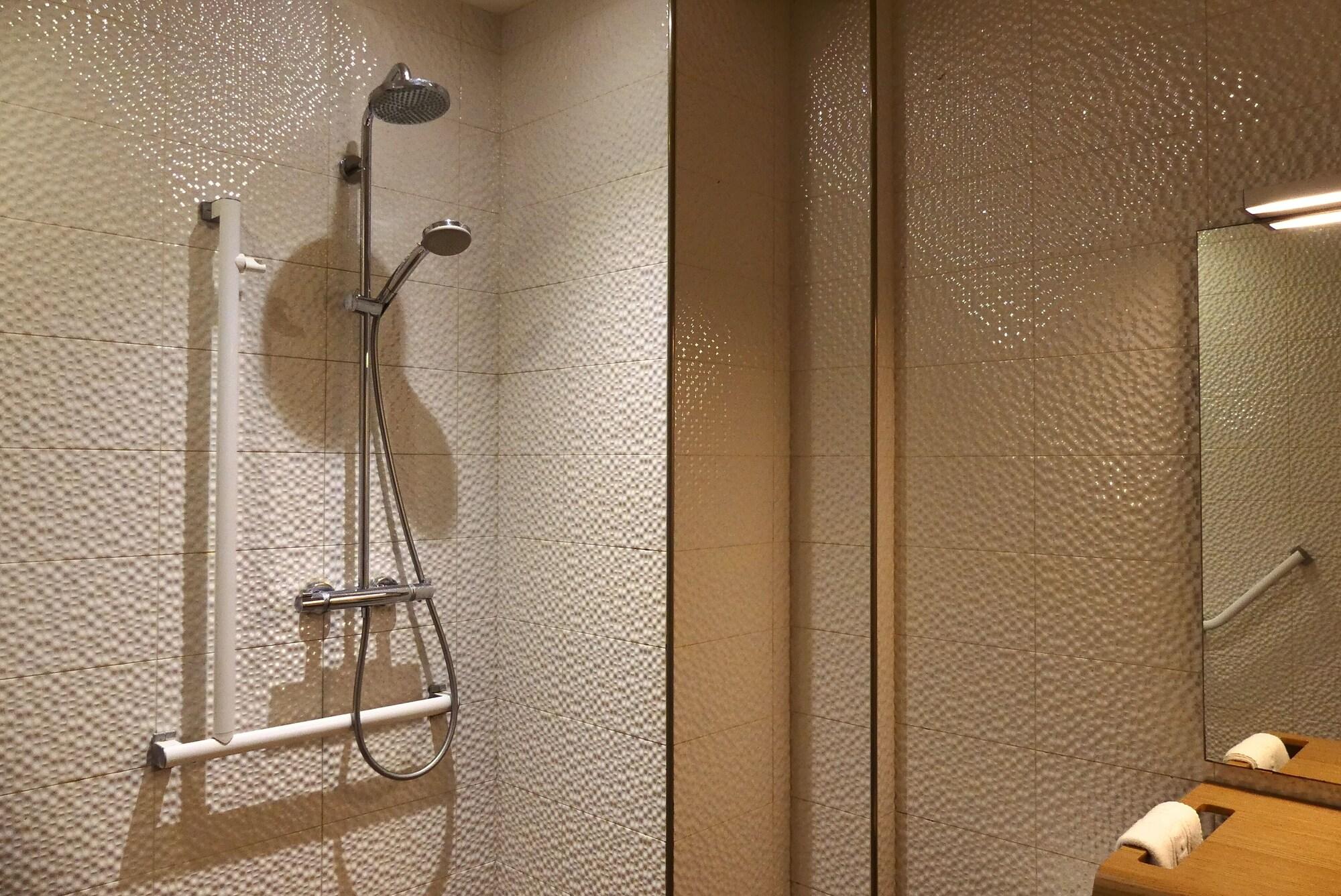 Contact Hotel Le Provencal Bordeaux Lac 외부 사진